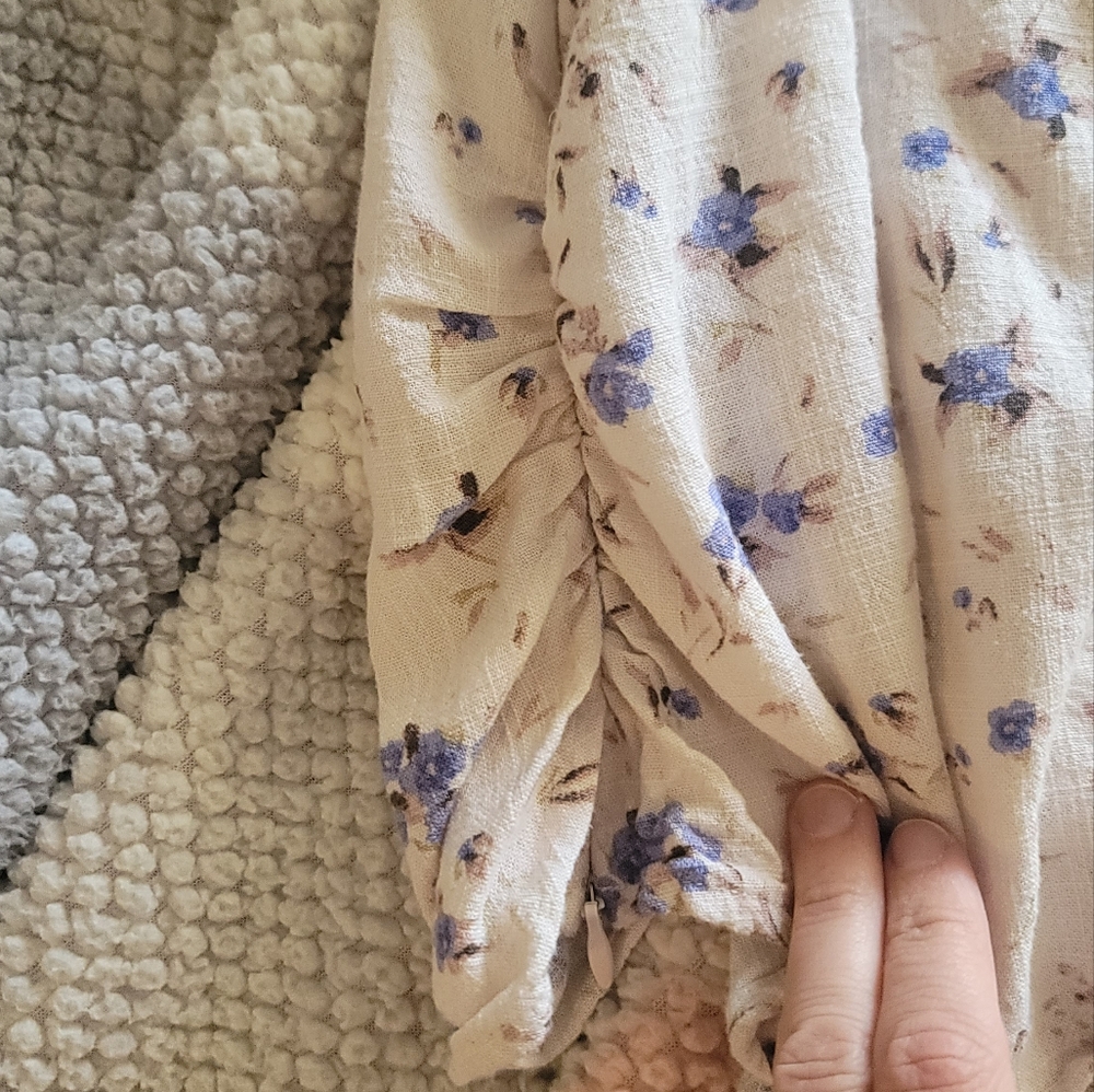 ASTR Floral Top - Picture 4 of 5